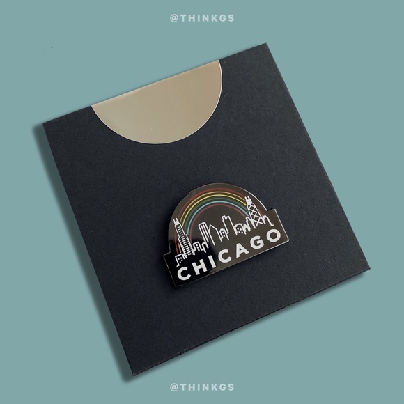 🌈 CHICAGO Retro LGBT Pride Rainbow Enamel Pin - Picture 2 of 3